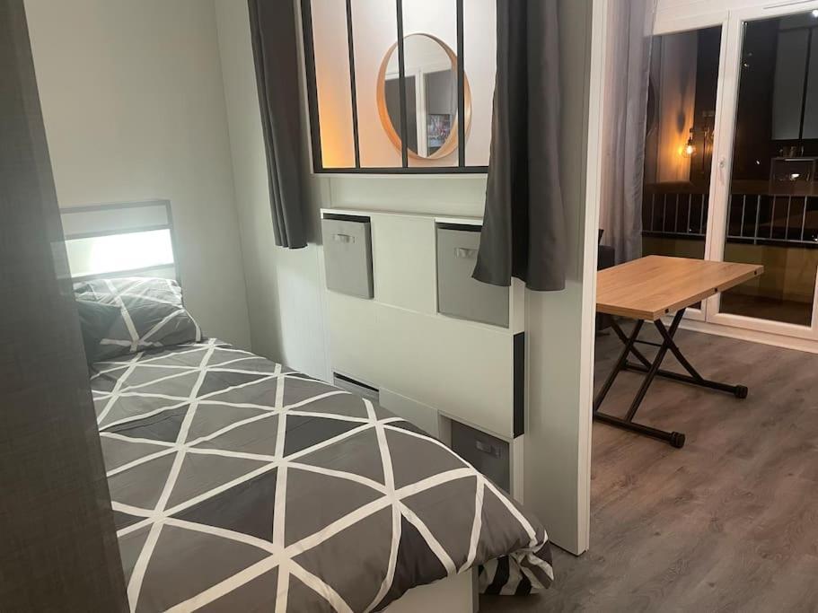Le Cocon Hyerois Apartment Hyeres Exterior photo